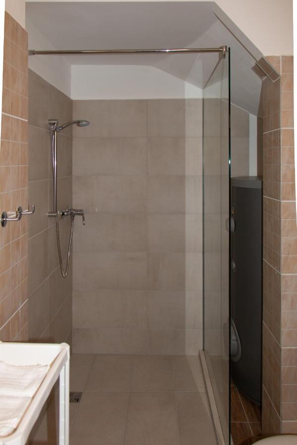 Poroszlay Apartman Debrecen Eksteriør bilde