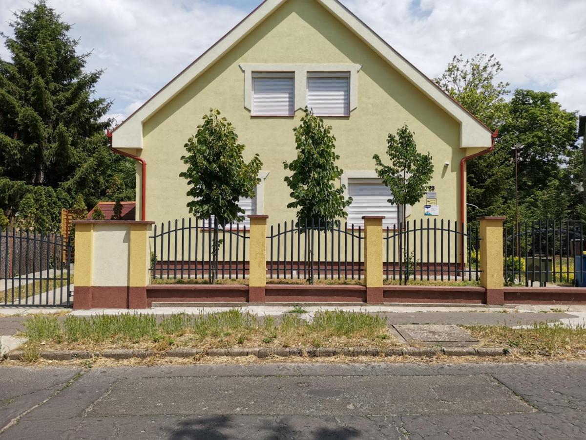 Poroszlay Apartman Debrecen Eksteriør bilde