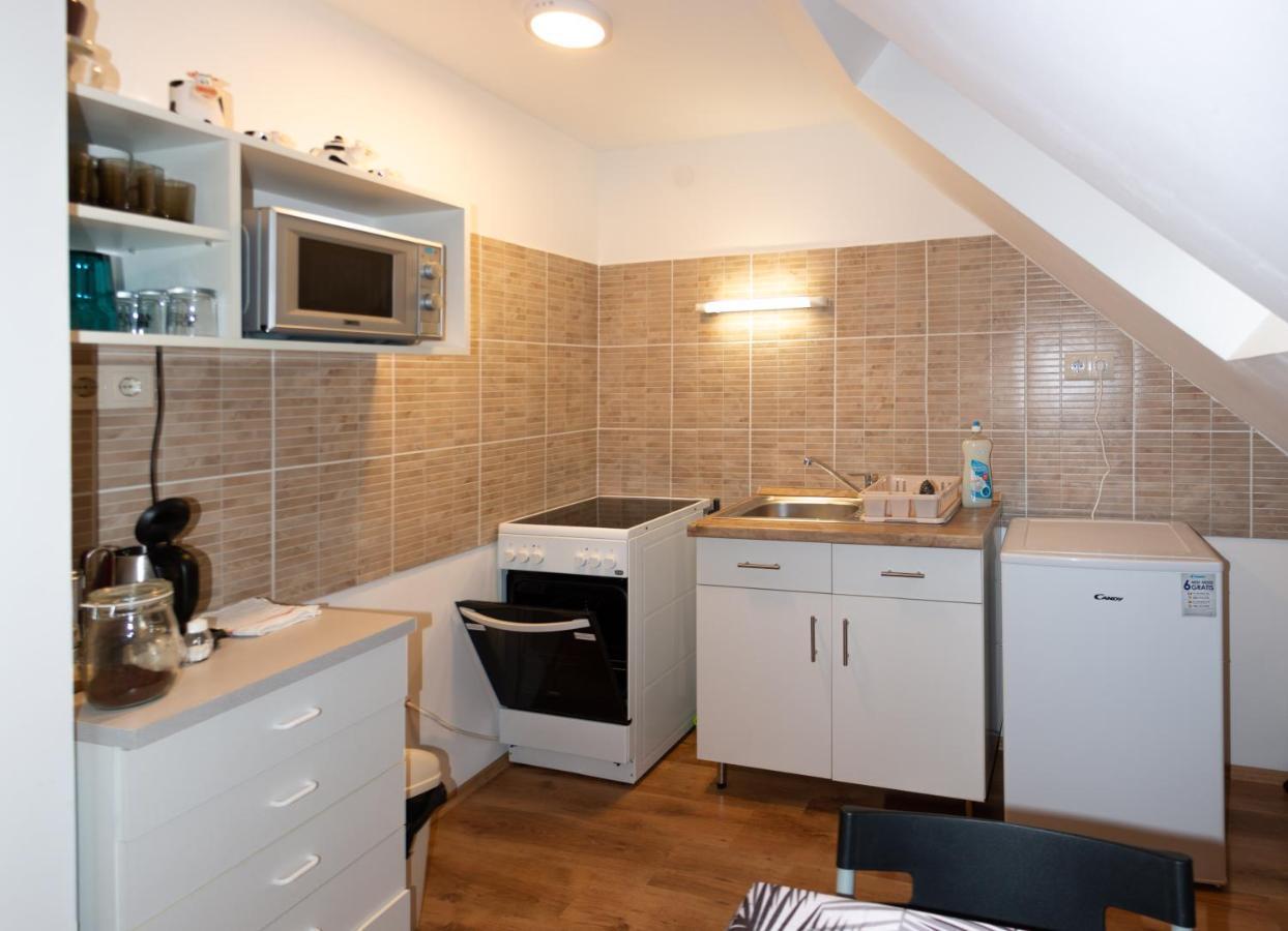 Poroszlay Apartman Debrecen Eksteriør bilde