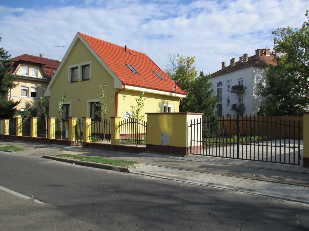Poroszlay Apartman Debrecen Eksteriør bilde