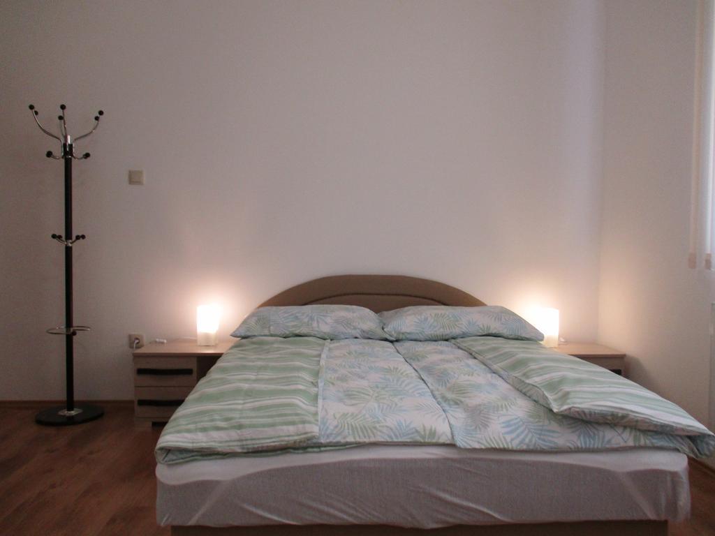 Poroszlay Apartman Debrecen Eksteriør bilde