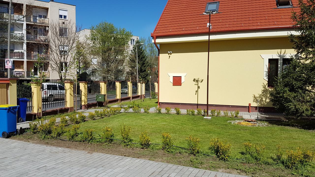 Poroszlay Apartman Debrecen Eksteriør bilde